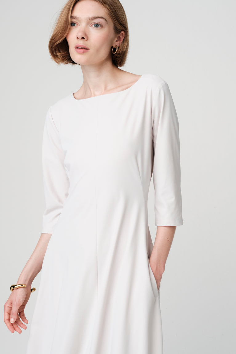 Asola structure tech jersay dress | Sand