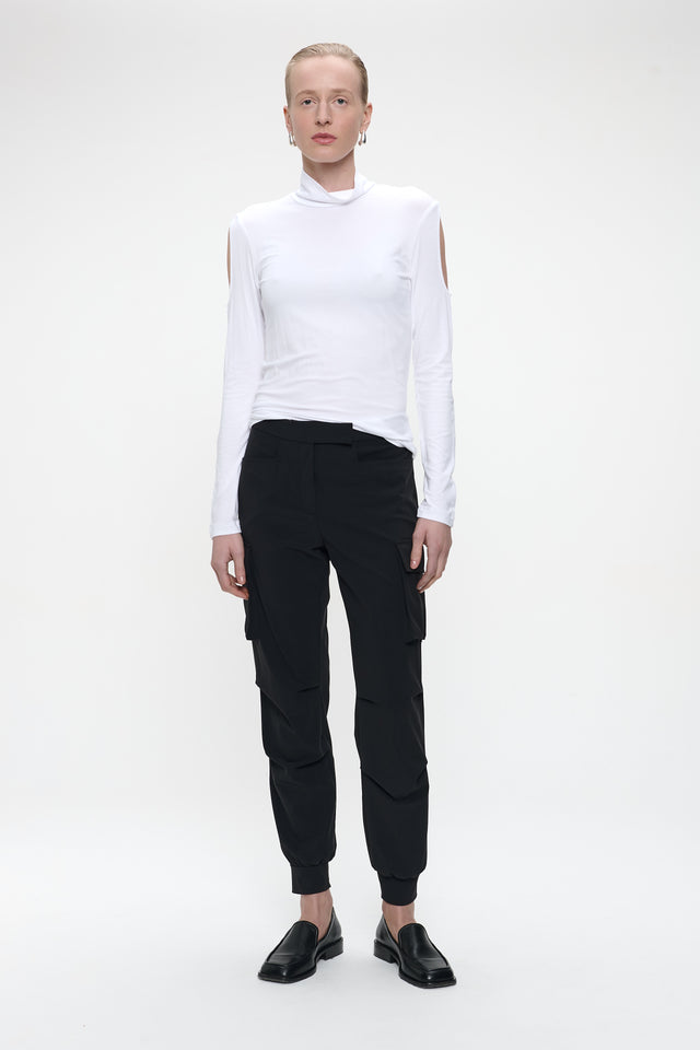 Top P TS01 | White