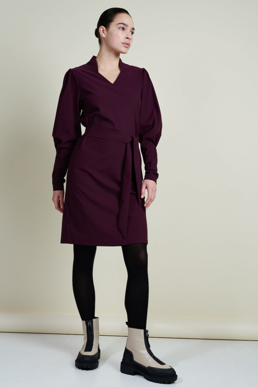 Dress Lies Technical Jersey | Aubergine